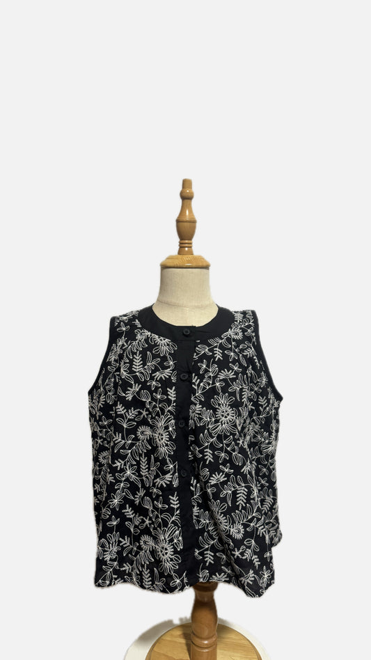 Emelie Embroidery top