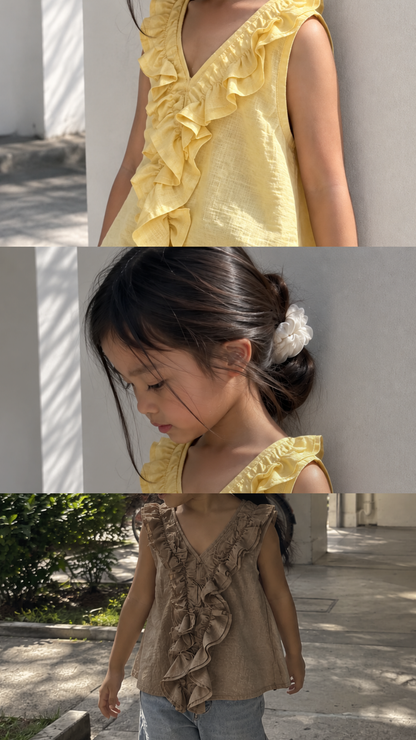 ruffle sleeveless top (BKk extras)