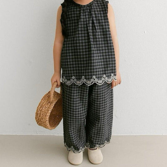 Oliva Embroidery pant set