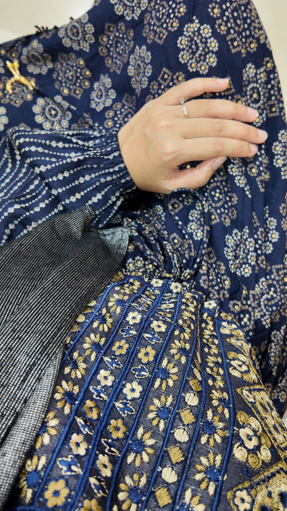 Emirati Jalabiya